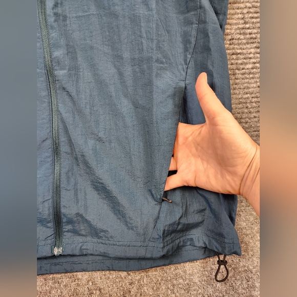 Gymshark Men's Windbreaker Jacket Size Small Teal Lime Green Hoodie Full Zip - Picture 7 of 16